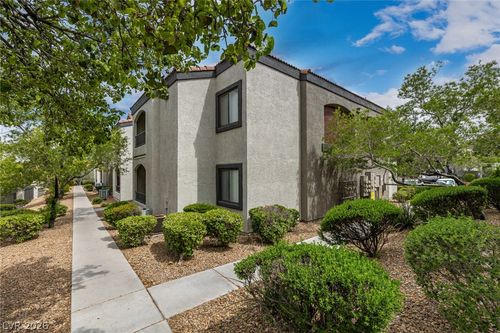 unit-116-950 Seven Hills Dr, Henderson, NV, 89052-4306 | Card Image