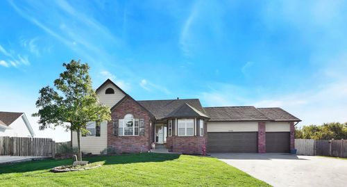 3100 Country Lane Dr, Augusta, KS, 67010-2500 | Card Image