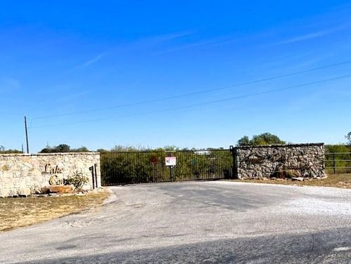 120 Blue Herron Ct, Comanche, TX, 76442-1400 | Card Image