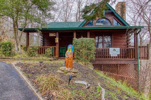 282 Cherokee Path Way, Sevierville, TN, 37876-1642 | Card Image