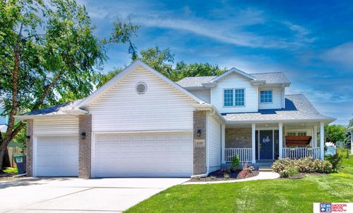 2535 Shaunte Ct, Lincoln, NE, 68507-3385 | Card Image