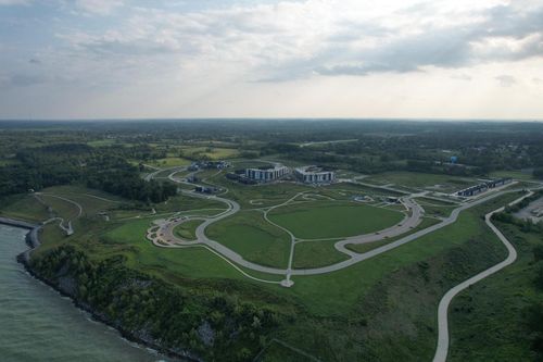 9423 S Lake Vista Parkway, Oak Creek, WI, 53154 | Card Image