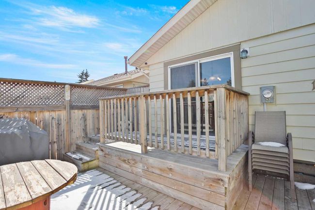 19 Erin Park Bay Se, Home with 4 bedrooms, 2 bathrooms and 2 parking in Calgary AB | Image 31