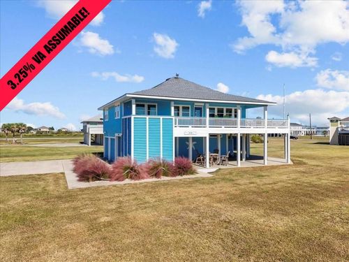 808 Pinata Dr, Crystal Beach, TX, 77650 | Card Image