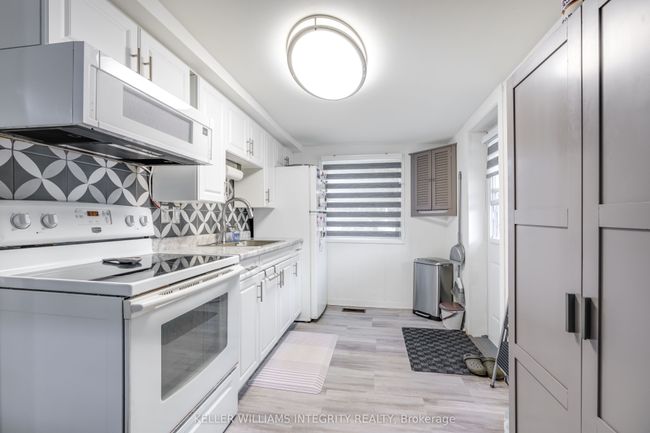 325 Belmont St, House other with 2 bedrooms, 1 bathrooms and 1 parking in Cornwall ON | Image 5