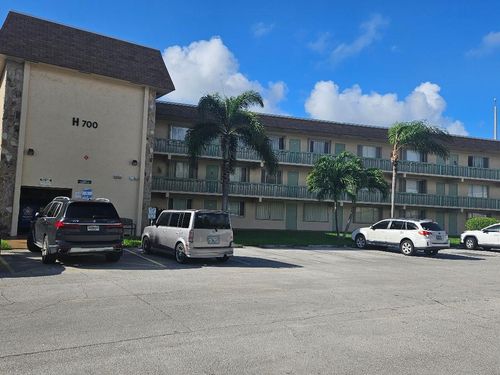 apt-316-700 Village Green Ct, Palm Springs, FL, 33461-1446 | Card Image