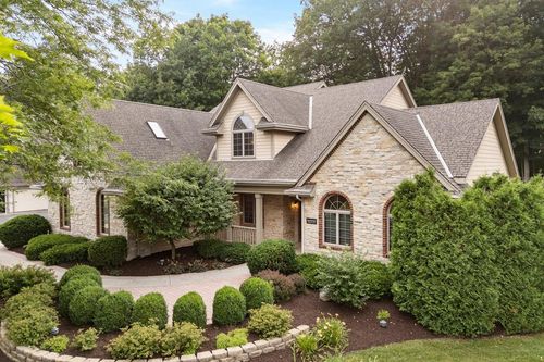 W147N9955 Emerald Lane, Germantown, WI, 53022 | Card Image