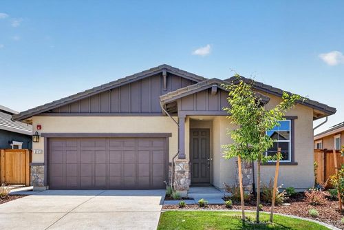 2055 Marlette Way, Lincoln, CA, 95648-7777 | Card Image