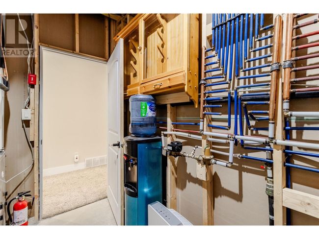 11885 Middleton Rd, House other with 5 bedrooms, 4 bathrooms and 3 parking in Lake Country BC | Image 47