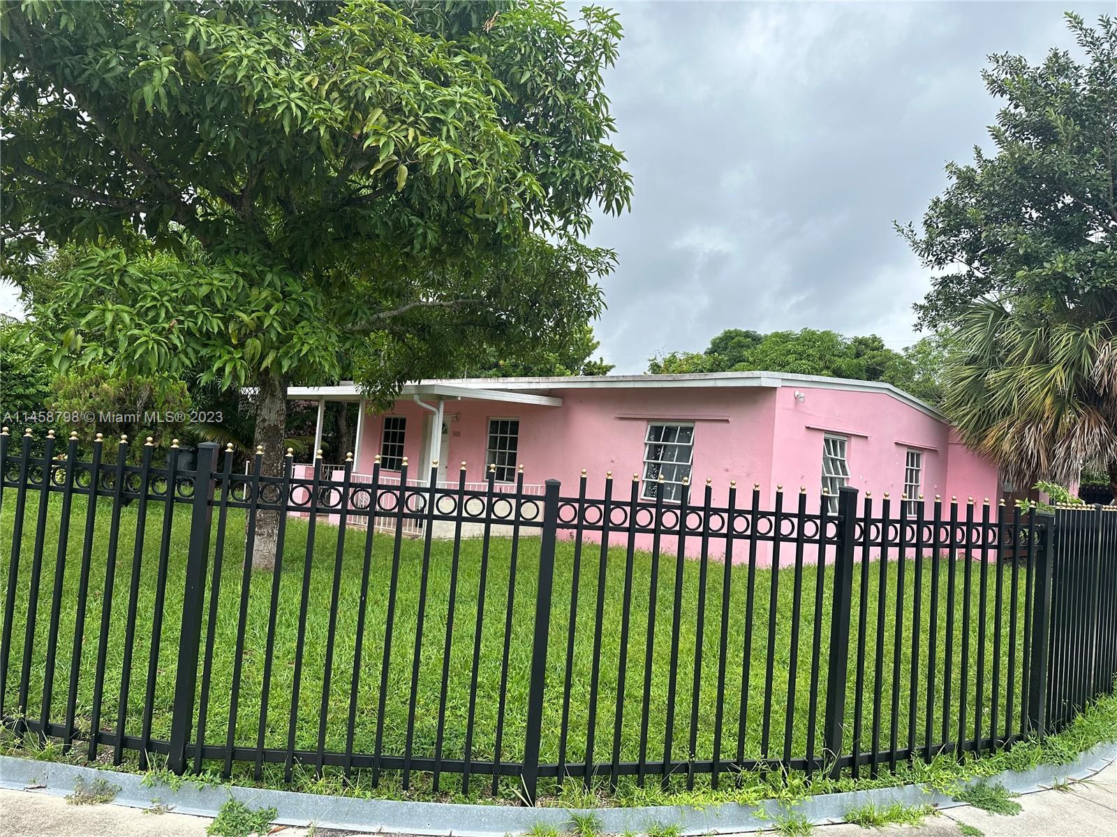 129th St, North Miami, FL 33168