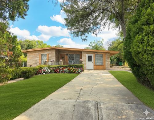 1802 Ceralvo St, San Antonio, TX, 78237-4317 | Card Image