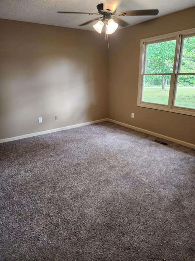 147 Katie Ln, House other with 3 bedrooms, 2 bathrooms and null parking in Carrollton GA | Image 6