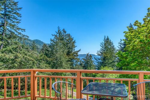 263 Cascade Way, Eastsound, WA, 98245-8542 | Card Image