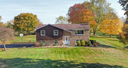 2681 Farm Spur Rd, Irwin, PA, 15642 | Card Image