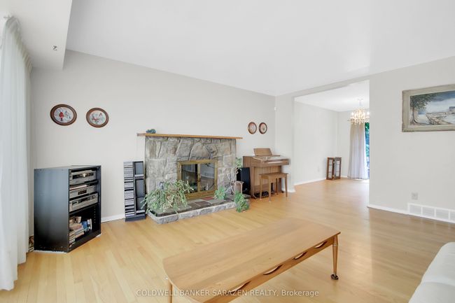 70 Viewmount Dr, House other with 4 bedrooms, 2 bathrooms and 3 parking in Nepean ON | Image 11