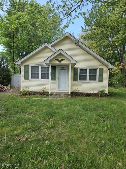 110 Breakneck Rd, Highland Lakes, NJ, 07422-1917 | Card Image