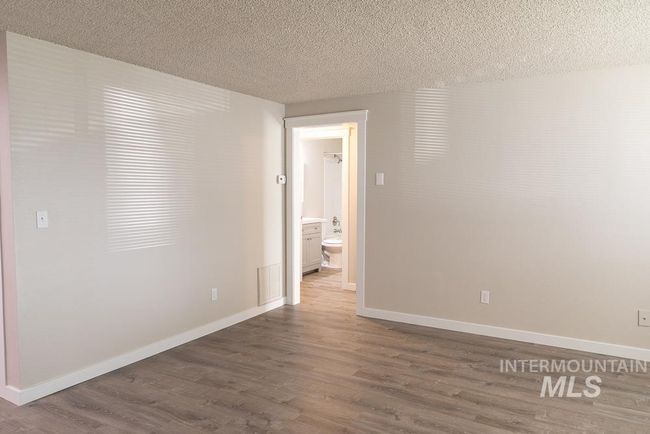 APT-2 - 1133 Fortner St, Condo with 3 bedrooms, 1 bathrooms and null parking in Ontario OR | Image 7