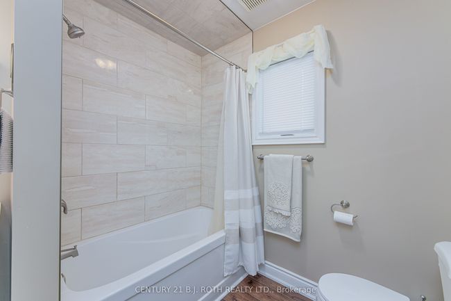239 Centre St, House other with 4 bedrooms, 2 bathrooms and 6 parking in Angus ON | Image 31