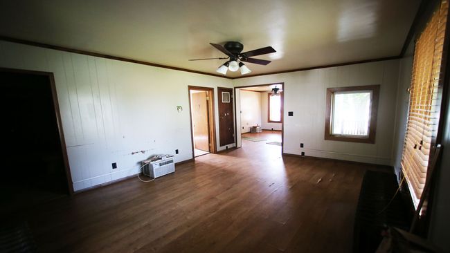 102 N Maple St, House other with 3 bedrooms, 1 bathrooms and 3 parking in Toluca IL | Image 8