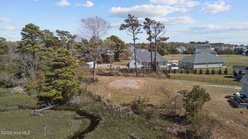 662 Fishermans Pt, Newport, NC, 28570-0120 | Card Image