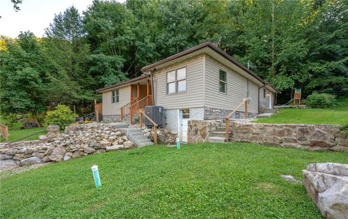 1571 Darlington Road, Ligonier Twp, PA, 15658 | Card Image