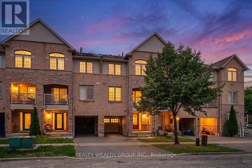 40 Clowes St, Ajax, ON, L1Z0K9 | Card Image