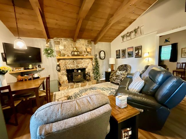 50 Alpine Crest Rd, House other with 2 bedrooms, 1 bathrooms and null parking in Fancy Gap VA | Image 13