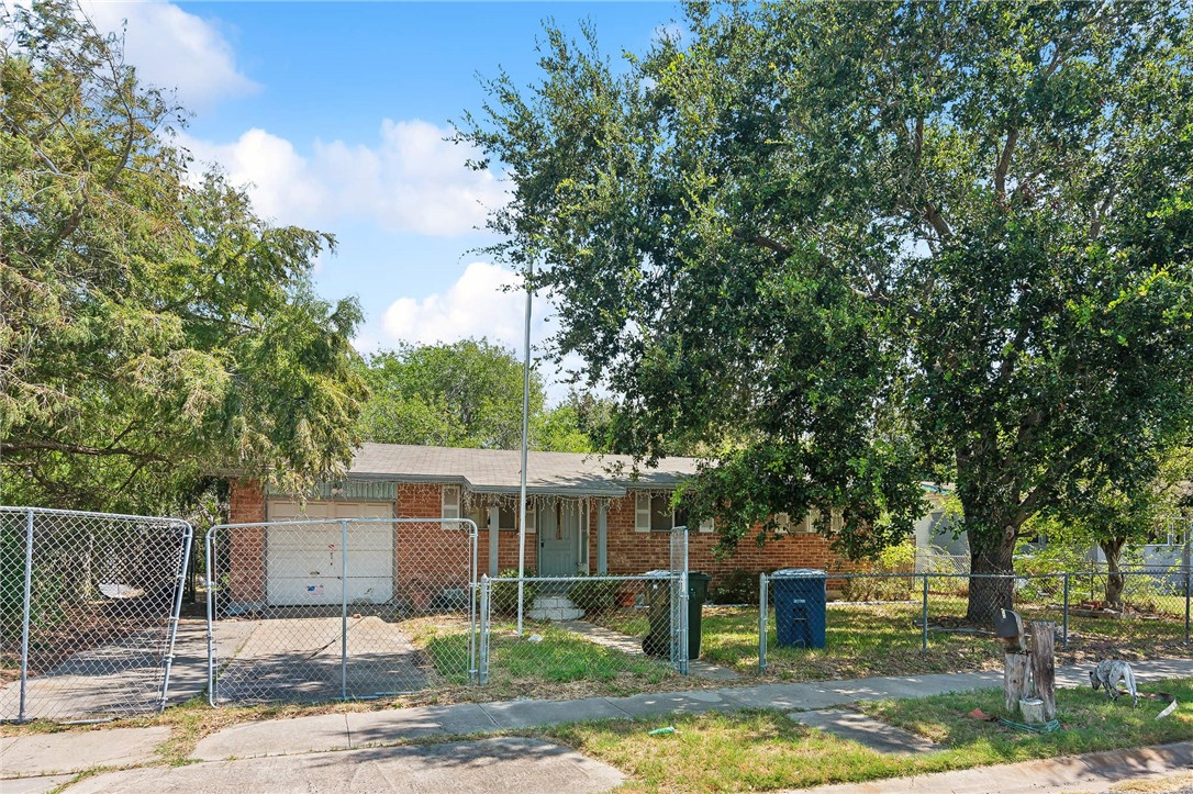 Antares Dr, Corpus Christi, TX 78418
