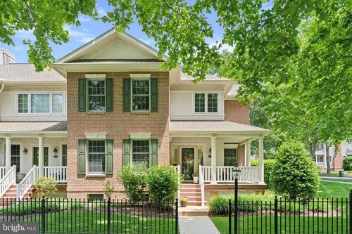 176 Windgate Dr, CHESTER SPRINGS, PA, 19425-3656 | Card Image