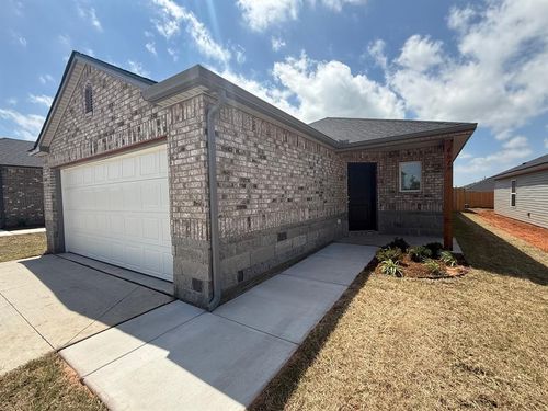 3629 Maggie Road, Mustang, OK, 73064 | Card Image