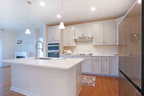 508-260 Martins Lndg, North Reading, MA, 01864-2843 | Card Image