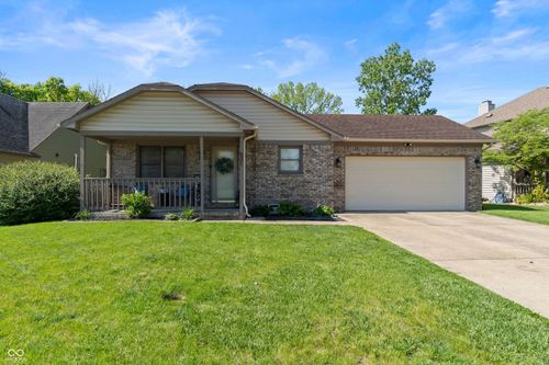621 Louise Dr, Indianapolis, IN, 46217-5327 | Card Image