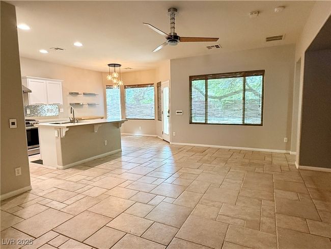 10847 Intro Ave, House other with 3 bedrooms, 2 bathrooms and null parking in Las Vegas NV | Image 8