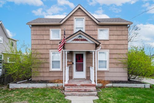 302 E Ellen St, Fenton, MI, 48430-2119 | Card Image