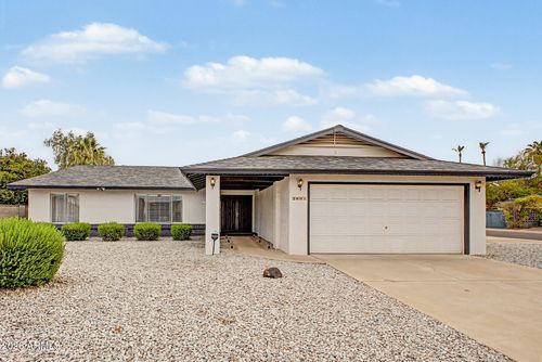 2801 E North Ln, Phoenix, AZ, 85028-3817 | Card Image