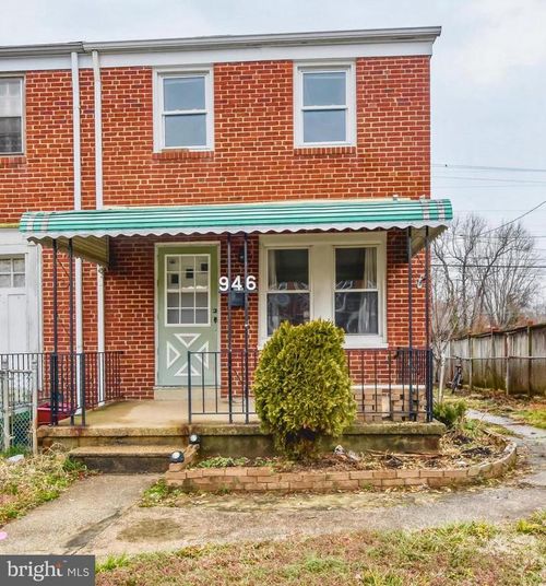 946 Middlesex Rd, ESSEX, MD, 21221-2130 | Card Image