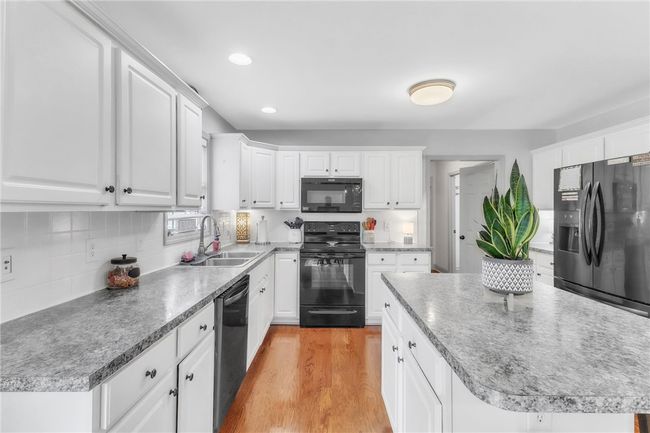 325 Regency Cir, House other with 5 bedrooms, 4 bathrooms and null parking in Anderson SC | Image 10