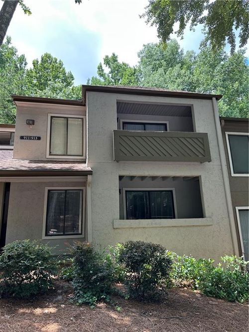 913 Seasons Pkwy, Norcross, GA, 30093-3129 | Card Image