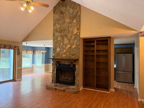 210 Suffolk Dr, Aiken, SC, 29803-6527 | Card Image
