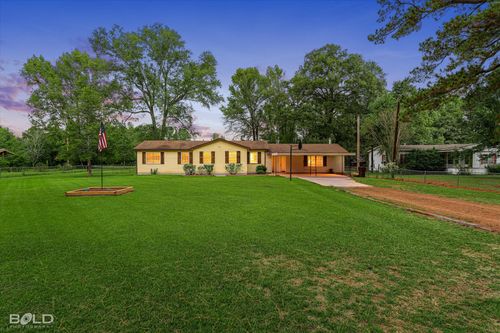 205 Lincoln Ave, Haughton, LA, 71037-8704 | Card Image