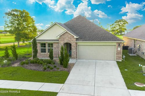 101 Acadian Lake Dr, Duson, LA, 70529-4362 | Card Image
