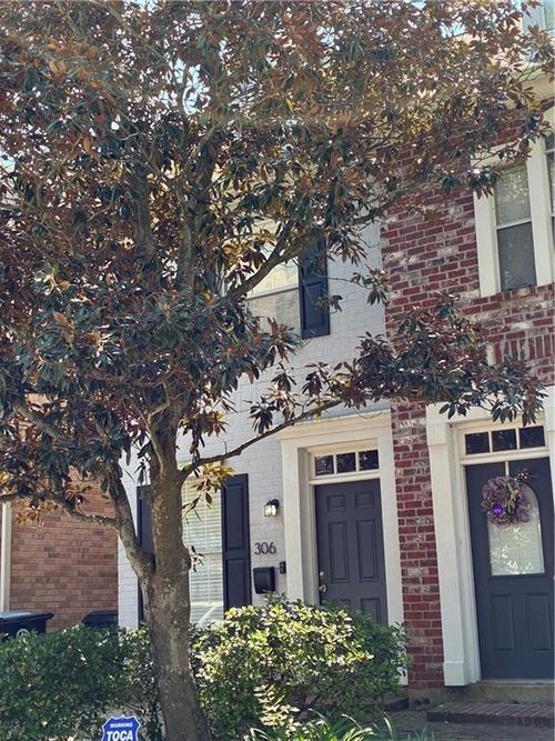 306 W Robert E Lee Blvd, New Orleans, LA, 70124-2416 | Card Image