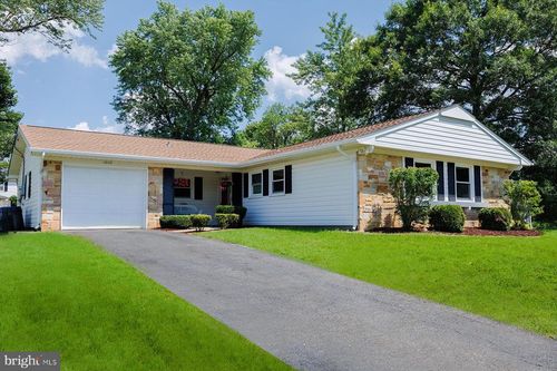 12112 Foxhill Ln, BOWIE, MD, 20715-2323 | Card Image