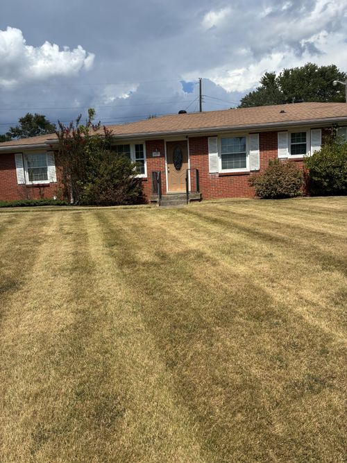 107 Stone Mountain Rd, Clarksville, TN, 37042-3675 | Card Image