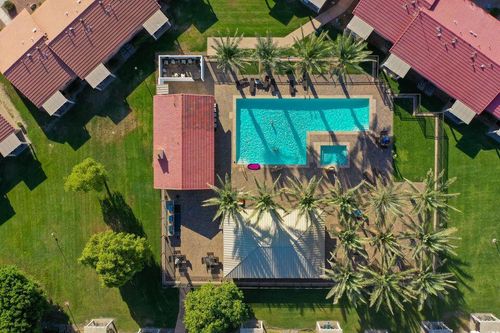 j1-4-48304 Stewart Dr, Indio, CA, 92201-7637 | Card Image