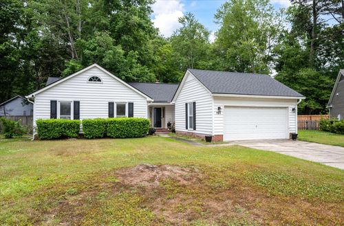 121 Hamlet Rd, Summerville, SC, 29485-5271 | Card Image