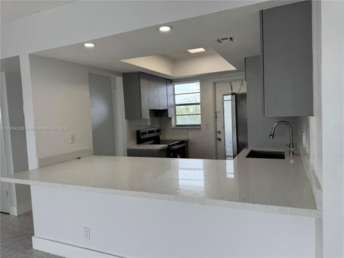 apt-444-1333 Hallandale Beach Blvd, Hallandale Beach, FL, 33009-4633 | Card Image