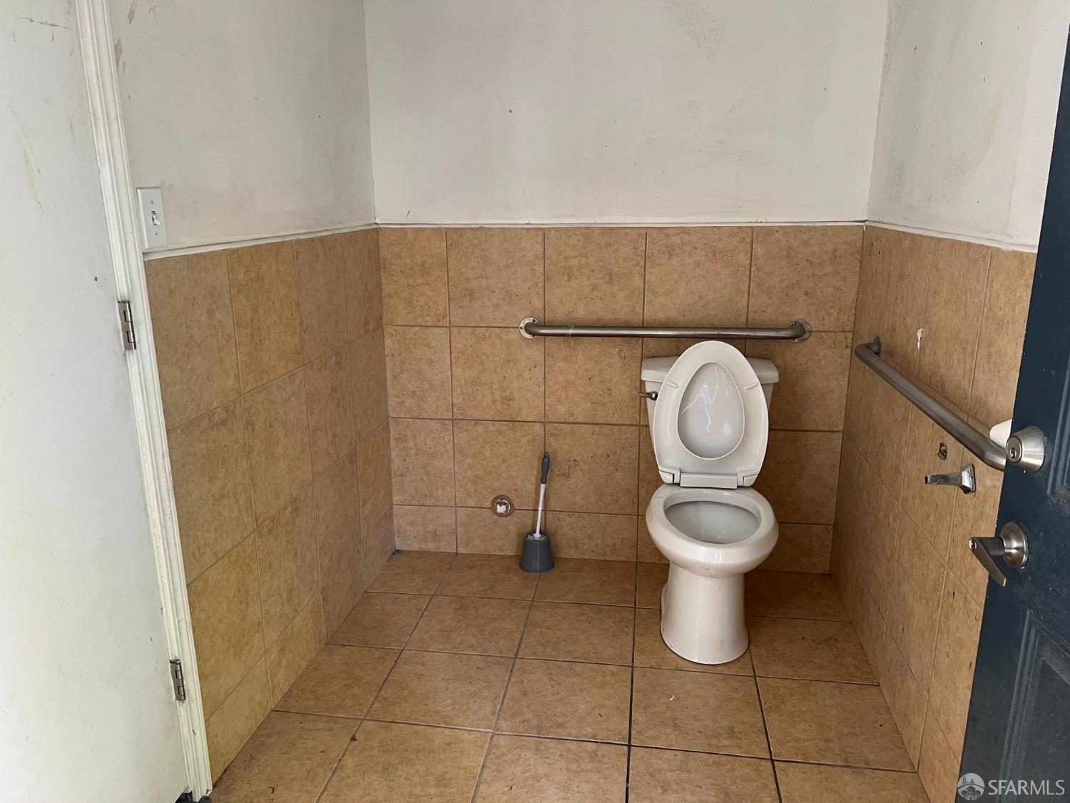 Commercial Lease in Alameda 3