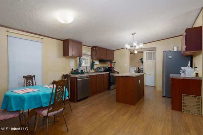 150 Pine Tree Drive-5 | Image 5