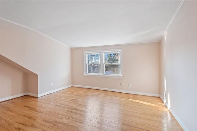 Bedroom #3 on 2nd floor (without furniture) | Image 16